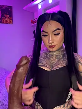 CloeeBeckam online show from 11/04/25, 06:23