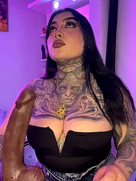 CloeeBeckam online show from 11/21/25, 06:34