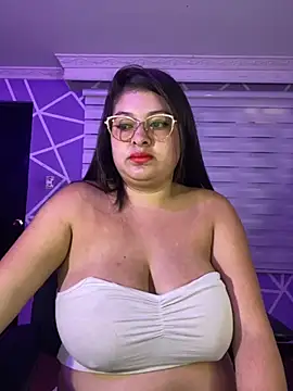 MiiaaJoness online show from 10/22/25, 02:50