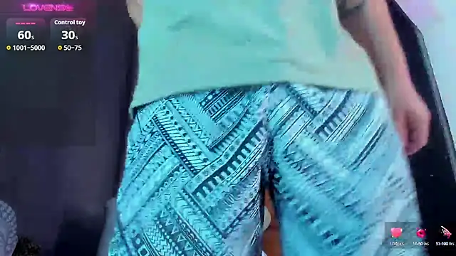 Snapshot of JacoLive chatting on 09/29/25, 08:02 JacoLive online show from 09/29/25, 08:02