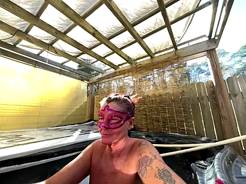 Snapshot of prainxxx22 chatting on 11/14/25, 07:12 prainxxx22 online show from 11/14/25, 07:12