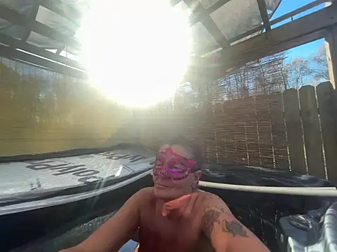 Snapshot of prainxxx22 chatting on 11/26/25, 07:15 prainxxx22 online show from 11/26/25, 07:15