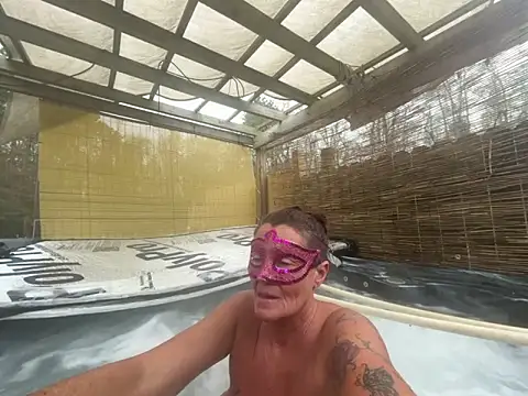 Snapshot of prainxxx22 chatting on 12/04/25, 07:11 prainxxx22 online show from 12/04/25, 07:11