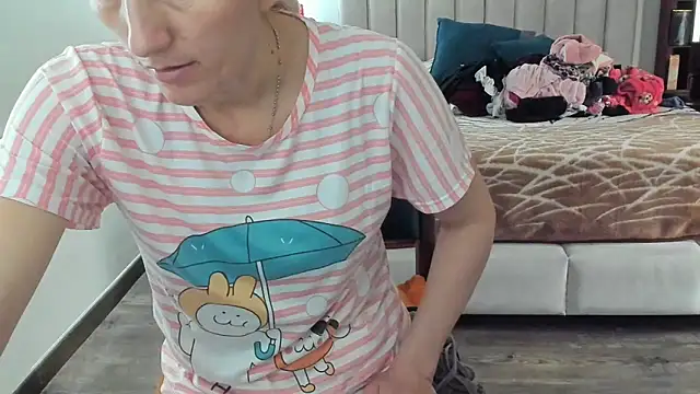 Snapshot of karina_sex68 chatting on 09/20/25, 03:24 karina sex68 online show from 09/20/25, 03:24