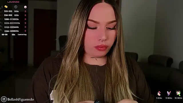 Snapshot of IsabellaFigueredo__ chatting on 04/07/26, 07:53 IsabellaFigueredo online show from 04/07/26, 07:53