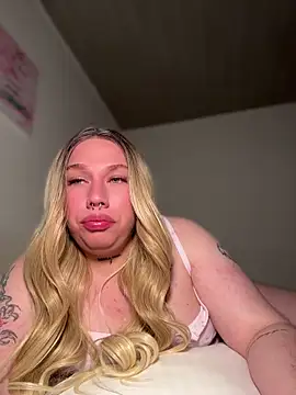 Snapshot of IsabellaFigueredo__ chatting on 05/10/26, 07:13 IsabellaFigueredo online show from 05/10/26, 07:13