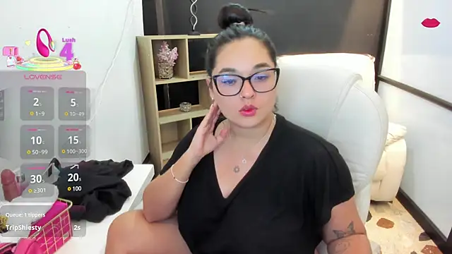 CelesteBrucee online show from 02/08/25, 05:40