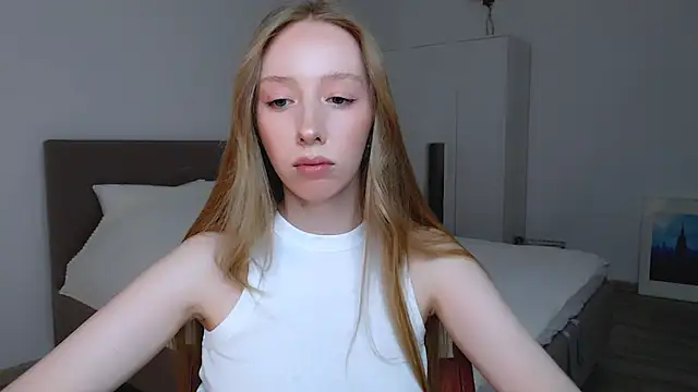Luna insniity online show from 01/11/25, 08:43