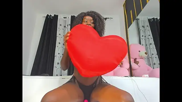 Yummy squirter online show from 12/16/24, 08:26