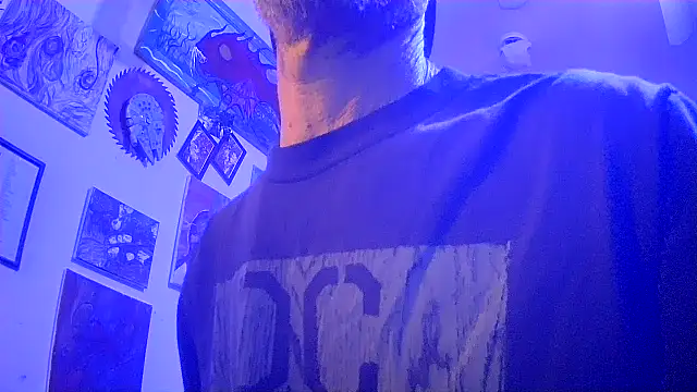 Snapshot of druetrue chatting on 10/24/25, 03:08 druetrue online show from 10/24/25, 03:08