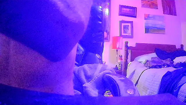 Snapshot of druetrue chatting on 10/29/25, 03:42 druetrue online show from 10/29/25, 03:42