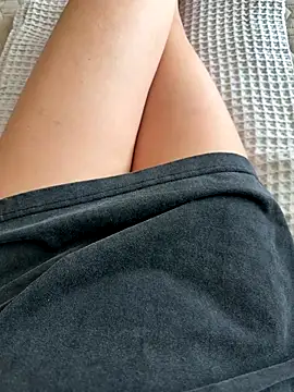 Snapshot of Donna_Evans chatting on 10/20/25, 04:13 Donna Evans online show from 10/20/25, 04:13