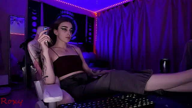 Snapshot of wet_dream_ chatting on 11/29/25, 06:11 wet dream online show from 11/29/25, 06:11