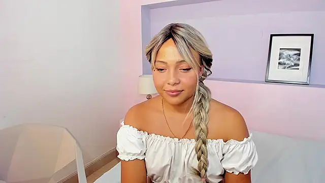 mollylogan1 online show from 02/08/25, 07:48