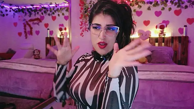azahar  ziiz online show from 07/27/26, 11:34
