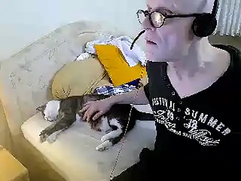 Snapshot of HornyRalfi55 chatting on 03/12/25, 05:38 HornyRalfi55 online show from 03/12/25, 05:38