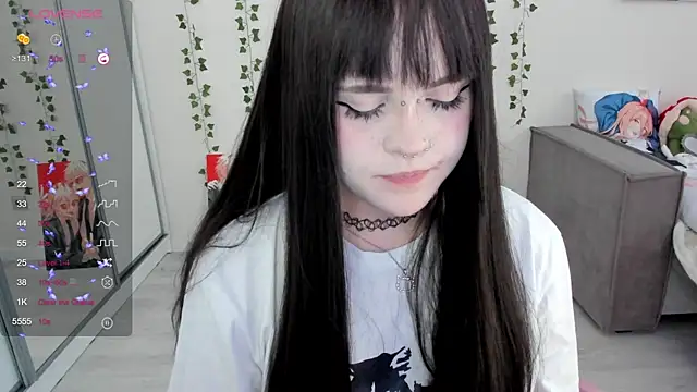 Snapshot of SelenaCute chatting on 02/25/25, 09:42 SelenaCute online show from 02/25/25, 09:42