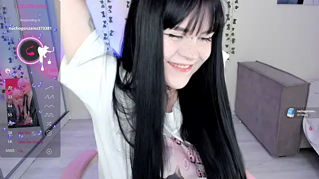 Snapshot of SelenaCute chatting on 03/03/25, 05:09 SelenaCute online show from 03/03/25, 05:09