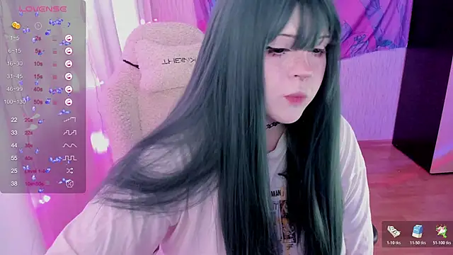 SelenaCute online show from 06/12/26, 09:08