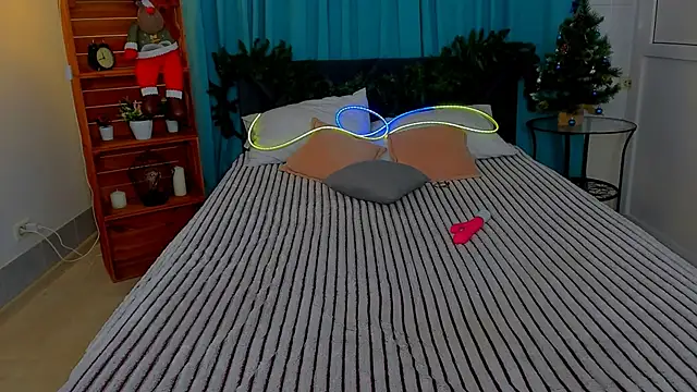 LucieHells online show from 12/07/24, 04:20