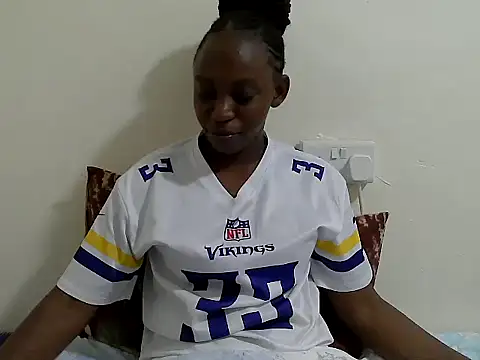 lizbela1 online show from 10/26/25, 07:42