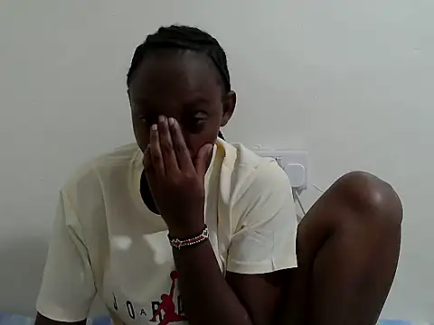 lizbela1 online show from 08/04/26, 07:16