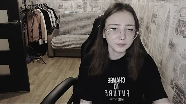 AmeliaKamishiro online show from 12/11/24, 01:06