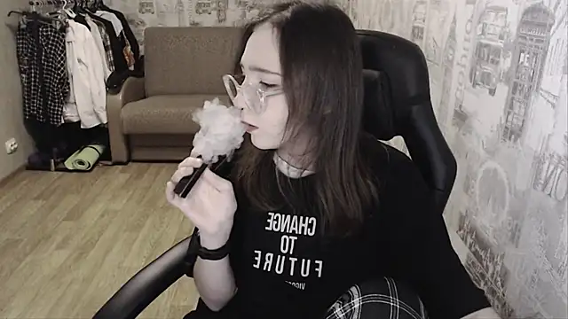 AmeliaKamishiro online show from 01/15/25, 10:17