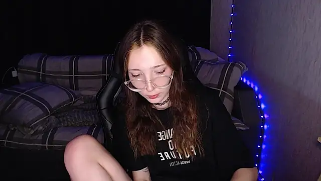 AmeliaKamishiro online show from 10/12/25, 09:03