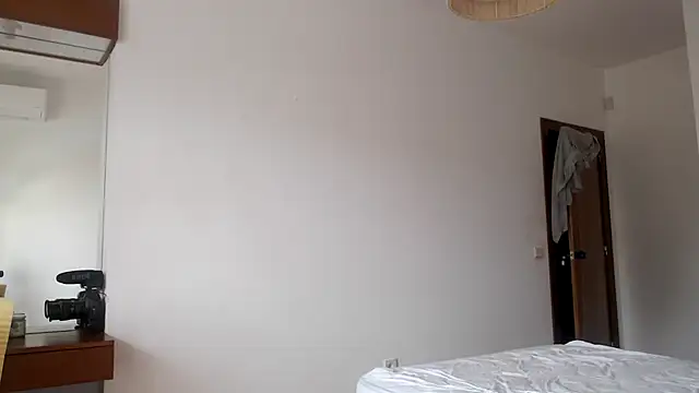 Snapshot of SexyandMarried1 chatting on 12/04/25, 10:46 SexyandMarried1 online show from 12/04/25, 10:46