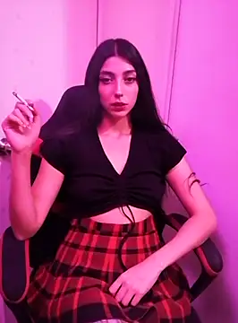 Snapshot of Felicia_smok3 chatting on 12/15/24, 01:02 Felicia smok3 online show from 12/15/24, 01:02