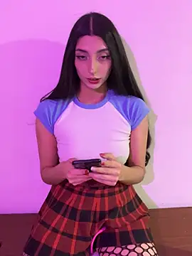 Snapshot of Felicia_smok3 chatting on 01/04/25, 12:59 Felicia smok3 online show from 01/04/25, 12:59