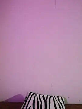 Snapshot of Felicia_smok3 chatting on 01/06/25, 01:31 Felicia smok3 online show from 01/06/25, 01:31