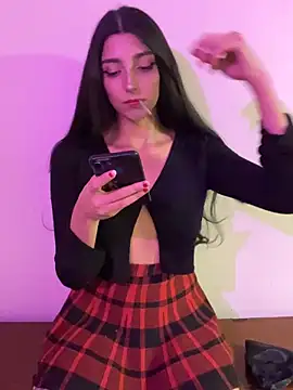 Snapshot of Felicia_smok3 chatting on 01/24/25, 02:07 Felicia smok3 online show from 01/24/25, 02:07