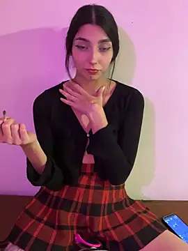 Snapshot of Felicia_smok3 chatting on 02/04/25, 01:02 Felicia smok3 online show from 02/04/25, 01:02