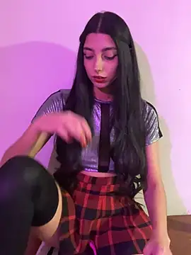 Snapshot of Felicia_smok3 chatting on 02/19/25, 03:06 Felicia smok3 online show from 02/19/25, 03:06