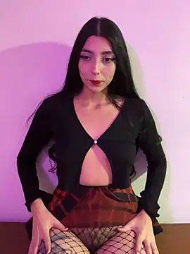 Snapshot of Felicia_smok3 chatting on 02/27/25, 03:36 Felicia smok3 online show from 02/27/25, 03:36