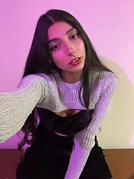 Snapshot of Felicia_smok3 chatting on 03/16/25, 03:47 Felicia smok3 online show from 03/16/25, 03:47