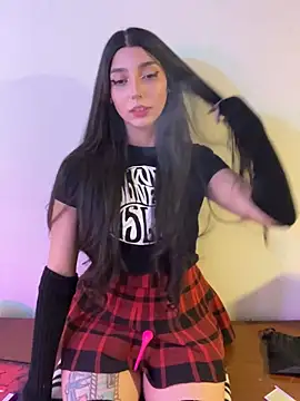 Snapshot of Felicia_smok3 chatting on 09/19/25, 10:21 Felicia smok3 online show from 09/19/25, 10:21