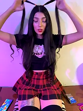 Snapshot of Felicia_smok3 chatting on 10/02/25, 02:29 Felicia smok3 online show from 10/02/25, 02:29