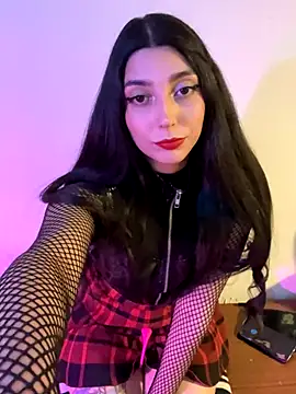 Snapshot of Felicia_smok3 chatting on 10/05/25, 02:32 Felicia smok3 online show from 10/05/25, 02:32