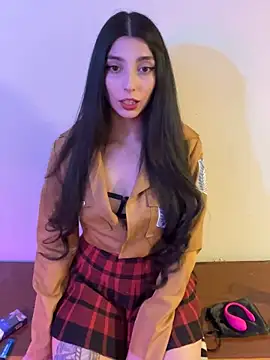 Snapshot of Felicia_smok3 chatting on 10/18/25, 04:04 Felicia smok3 online show from 10/18/25, 04:04