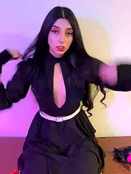 Snapshot of Felicia_smok3 chatting on 10/25/25, 01:02 Felicia smok3 online show from 10/25/25, 01:02