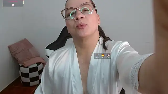Snapshot of Sex-Psychology chatting on 07/19/26, 05:16 Sex-Psychology online show from 07/19/26, 05:16