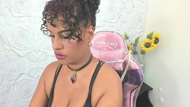 pamela guzmaan online show from 12/16/24, 06:38