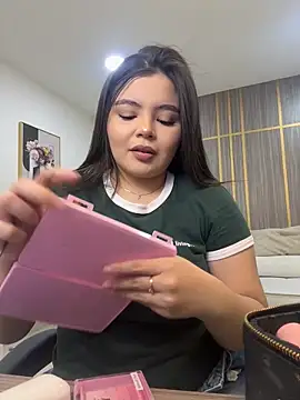 IsabellaAllen online show from 05/15/26, 10:06