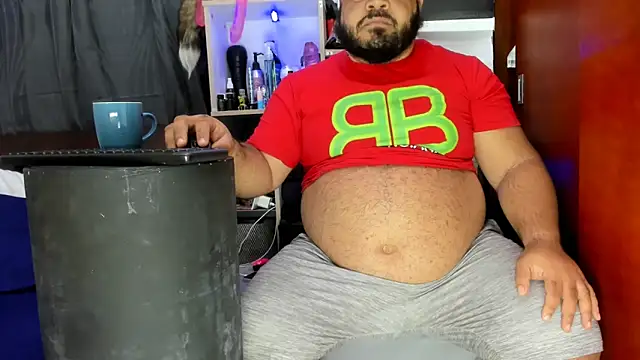 Latino bigcock online show from 01/10/25, 12:49