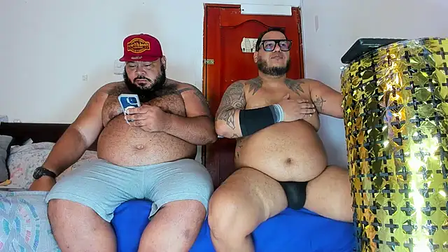 Latino bigcock online show from 04/11/26, 09:30