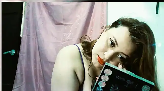 SofiaOlivares online show from 12/04/24, 11:24
