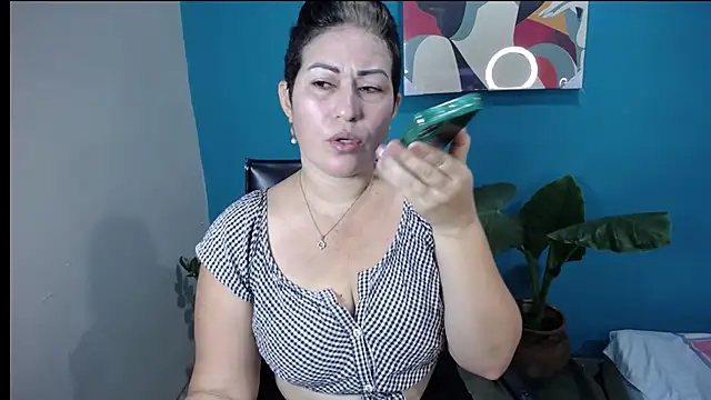 Sunny rayz  online show from 11/24/25, 12:16